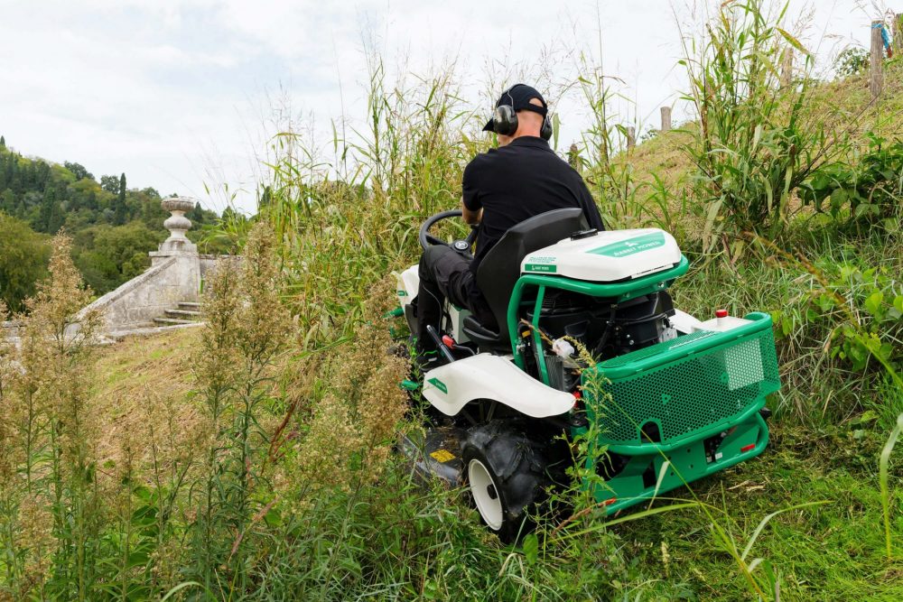 Tagliaerba idrostatico Rabbit Mower RM882 OREC Macchine per erba alta ! Memigavi.it