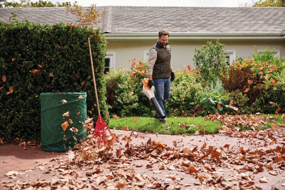 Soffiatore a batteria Stihl BGA50 solo corpo macchina Benvenuto Autunno Memigavi.it